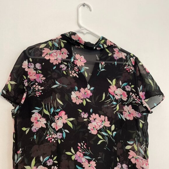 VINTAGE SAG HARBOR Black Pink Floral Short Sleeve Sheer Button Down PETITE Large - Picture 11 of 14